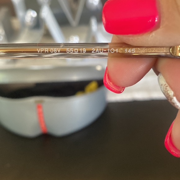 Prada frames - Picture 11 of 12